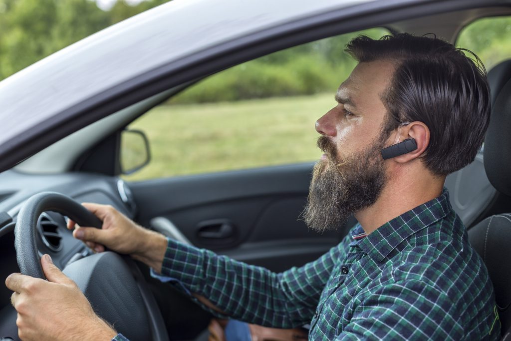 Hands-Free Mobile Device for Driving